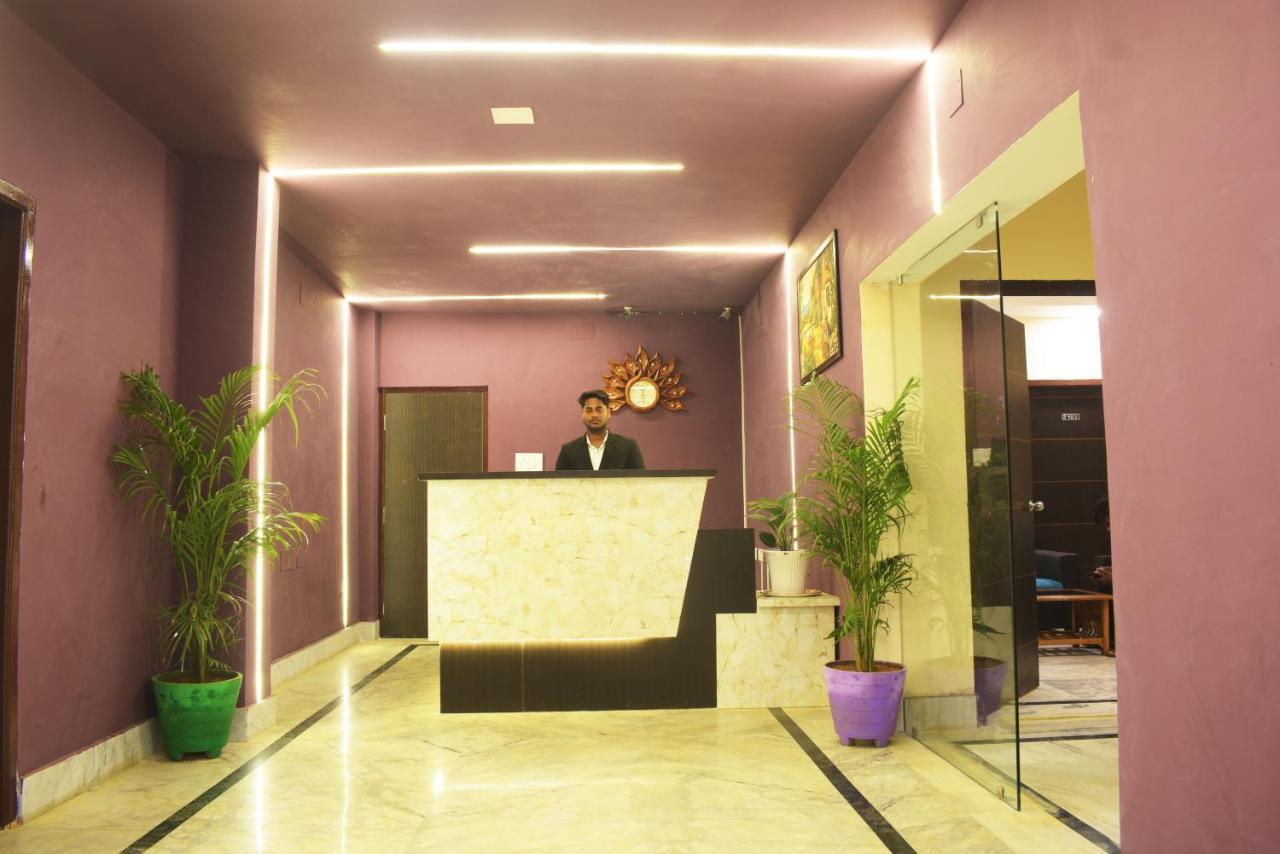 The Greenstar Inn Premium Бхубанешвар Екстериор снимка