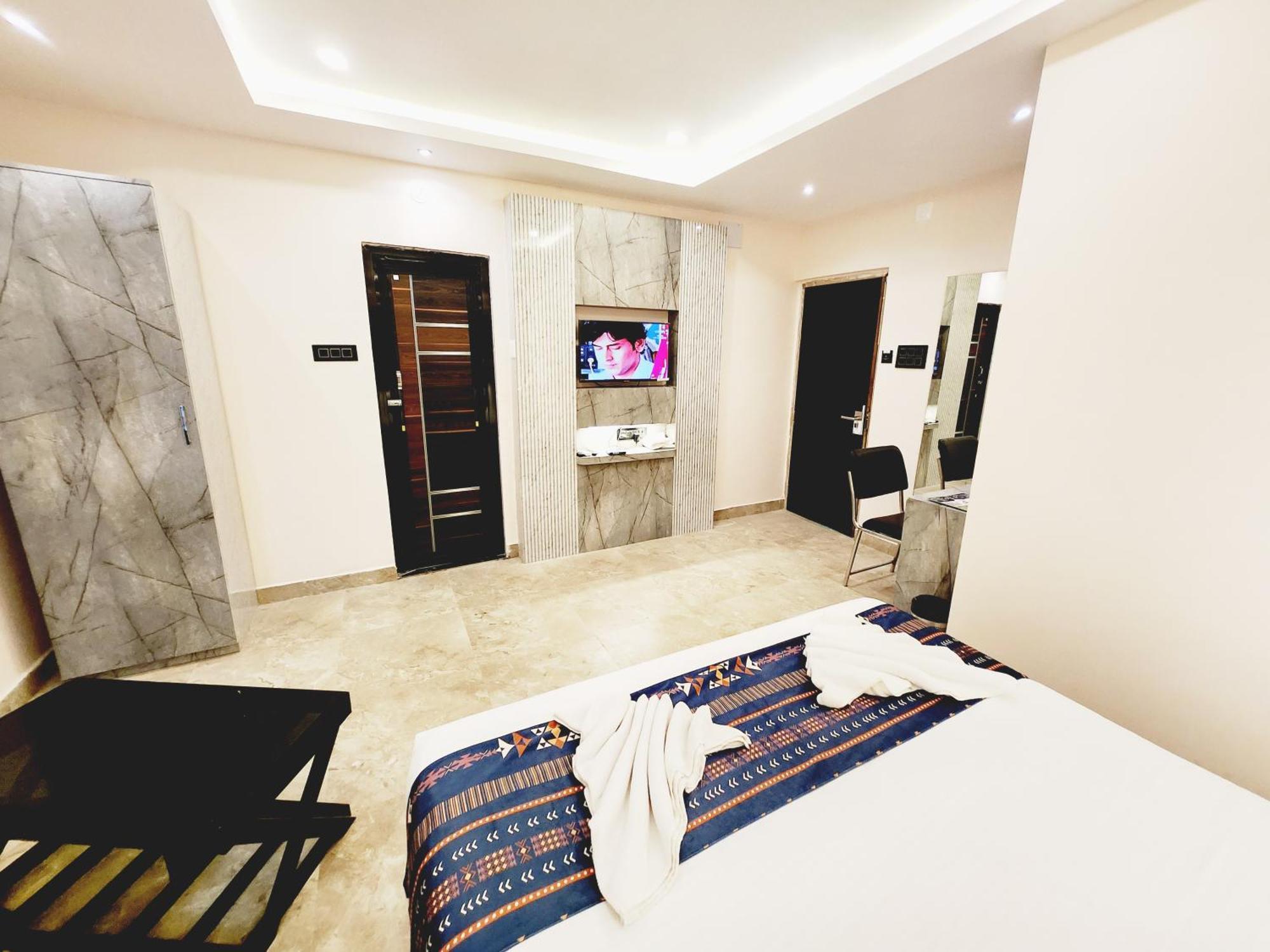 The Greenstar Inn Premium Бхубанешвар Екстериор снимка