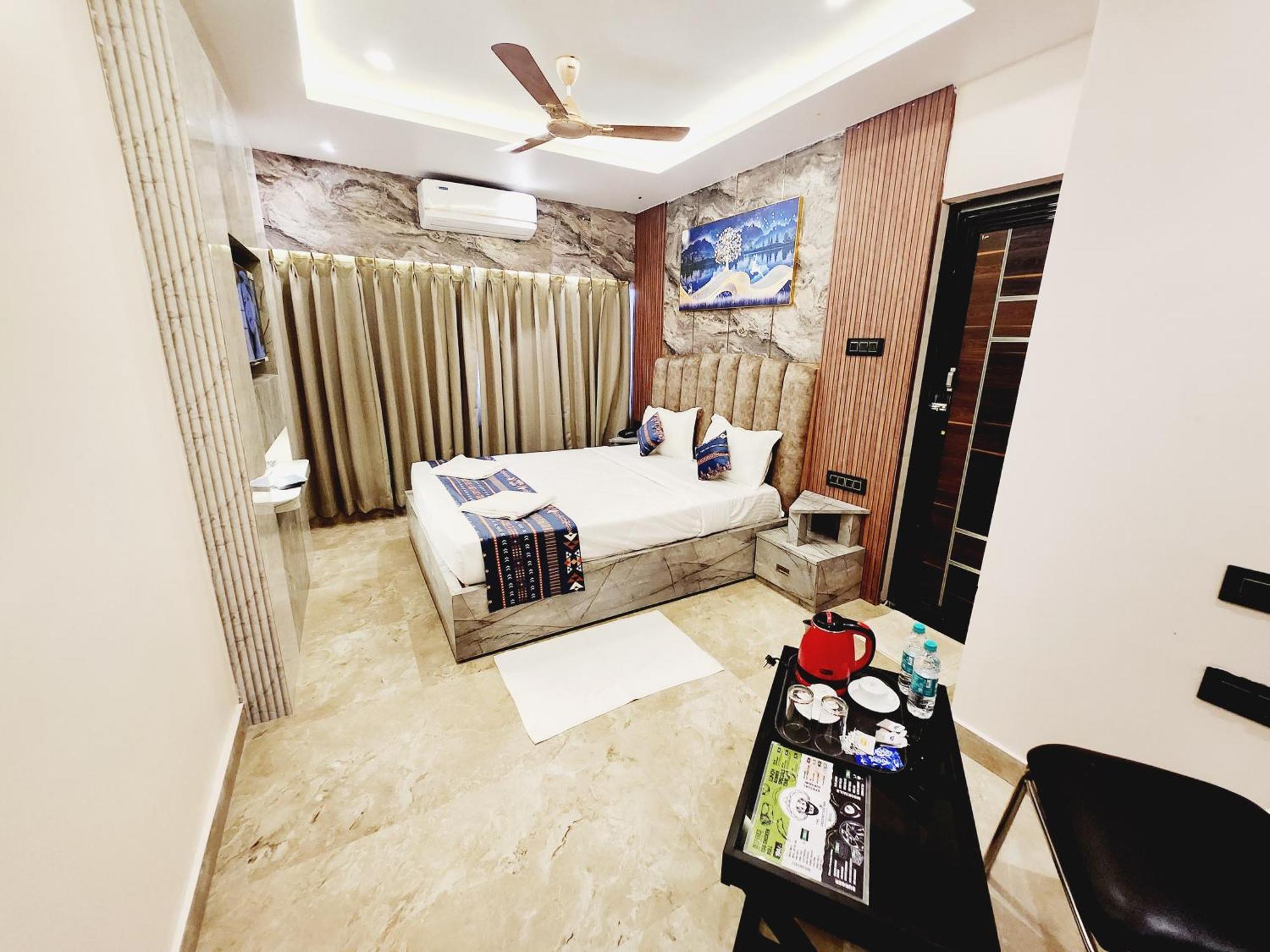 The Greenstar Inn Premium Бхубанешвар Екстериор снимка