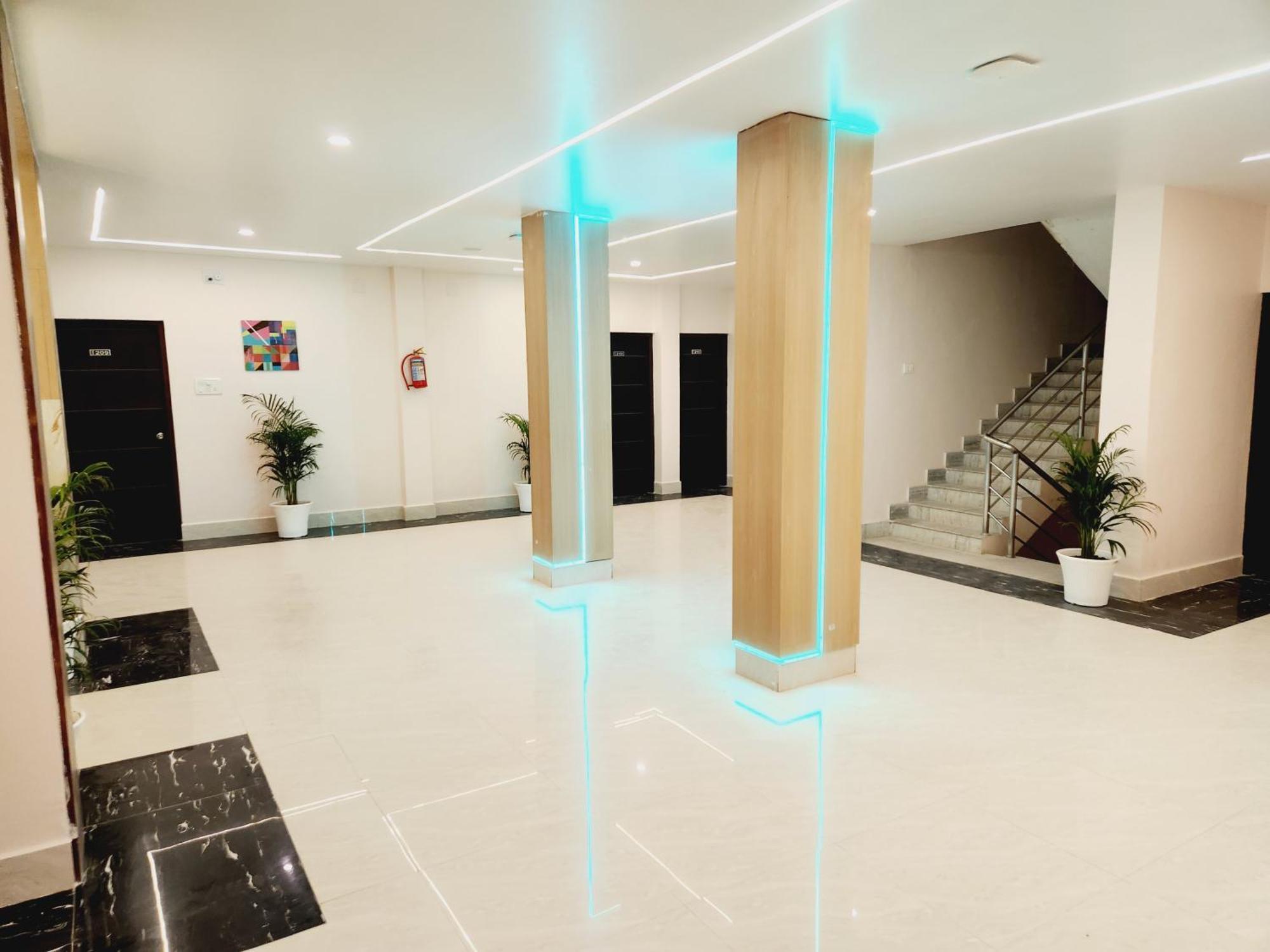 The Greenstar Inn Premium Бхубанешвар Екстериор снимка