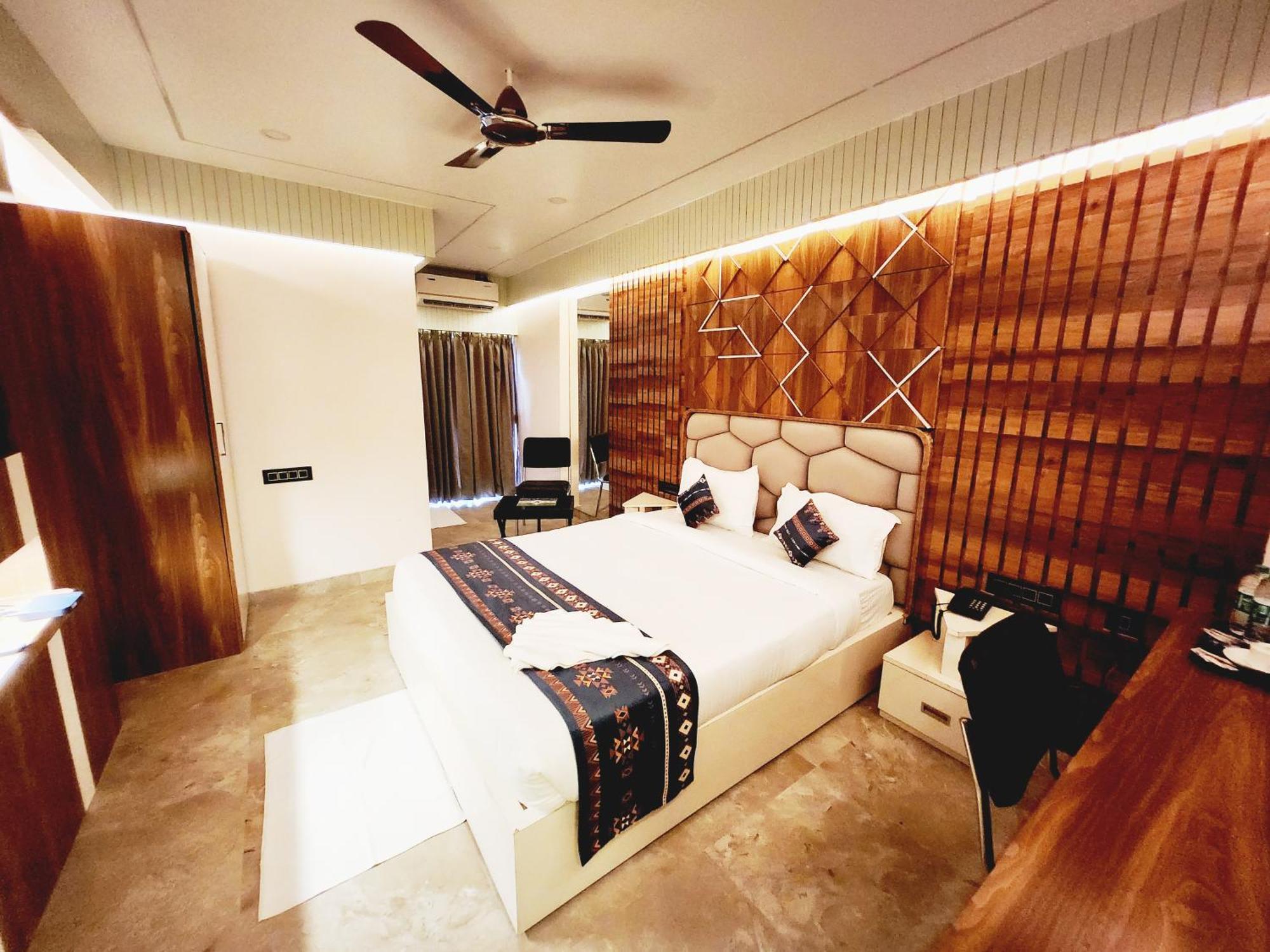 The Greenstar Inn Premium Бхубанешвар Екстериор снимка