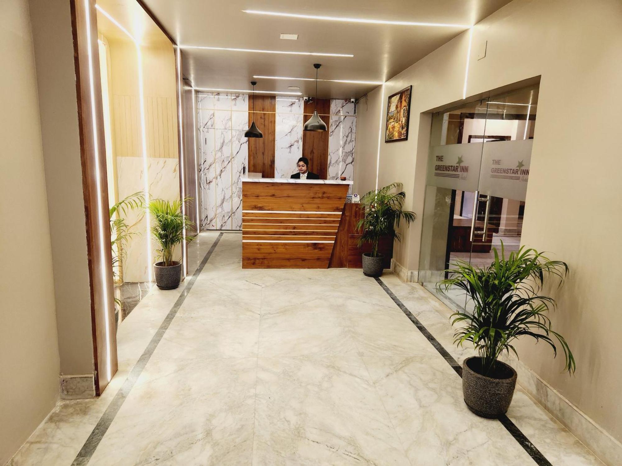The Greenstar Inn Premium Бхубанешвар Екстериор снимка